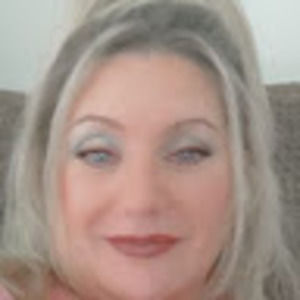 Meet your Posher, Catina